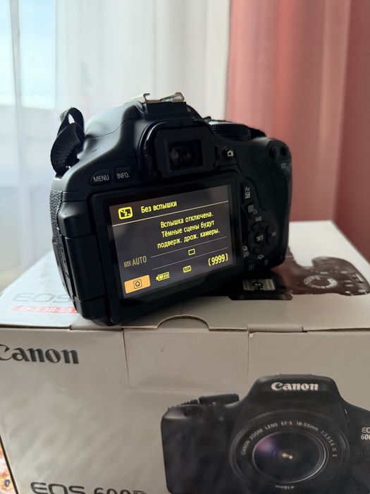 Продам Canon EOS600D