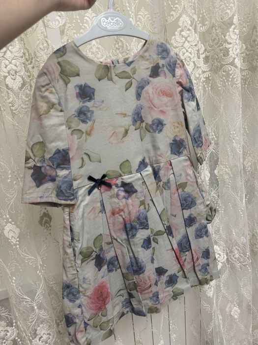 Продам платье все вместе за 30к(торг имеется)