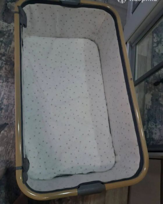 Кроват для новорожденных