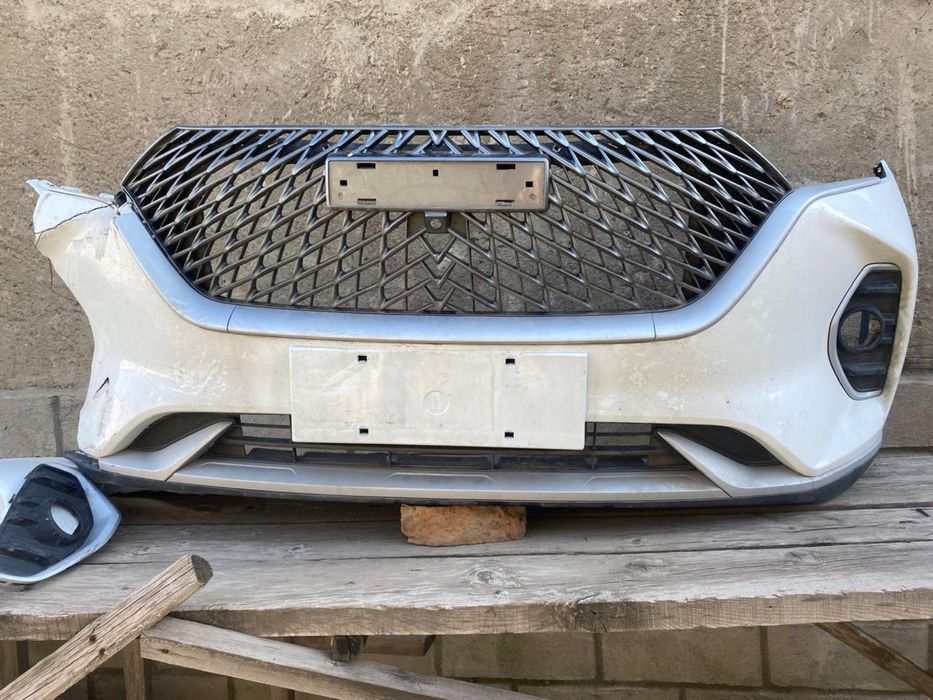 Передний бампер Хавал М6