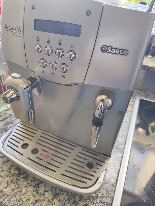 Кафеавтомат Saeco incanto de luxe