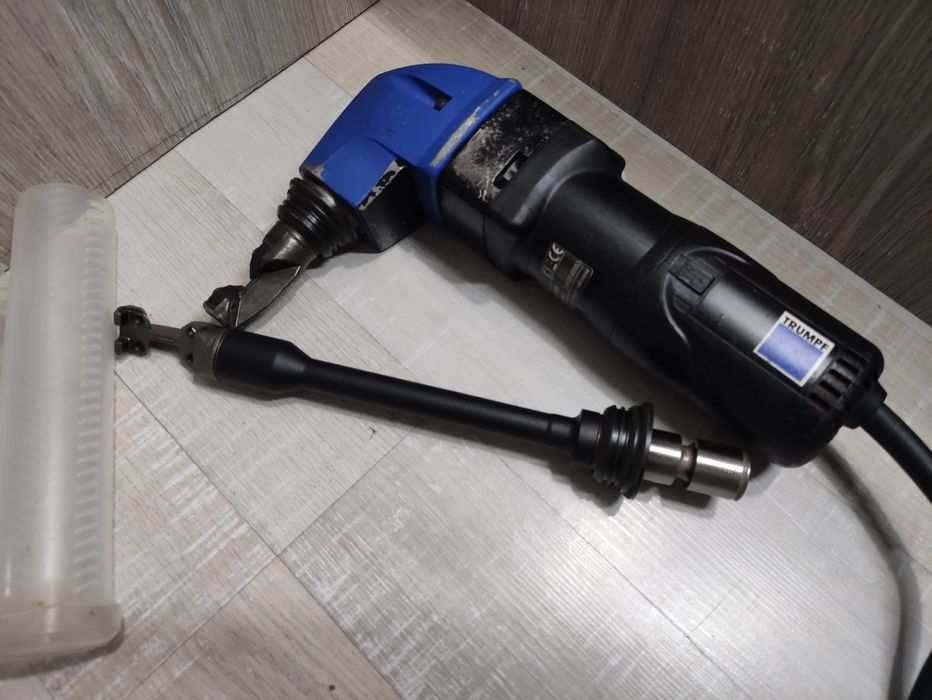 Foarfeca profesionala pentru taiere tablă ondulată Trumpf PN 200-4