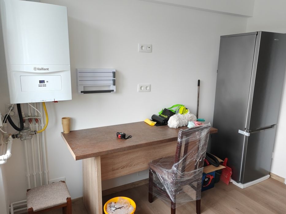 Închiriez apartament 3 camere zona 14 iulie