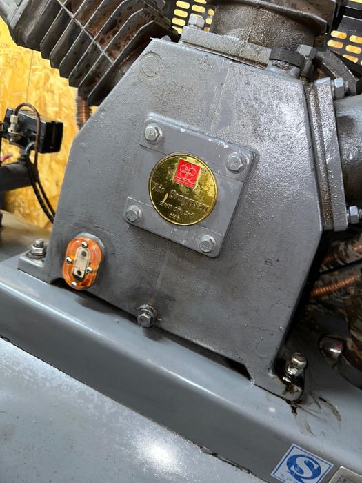 Продается компрессор