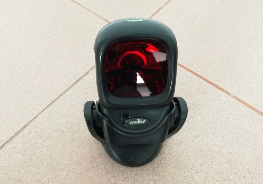 Scaner coduri de bare/Cititor omnidirectional Motorola Symbol LS9208