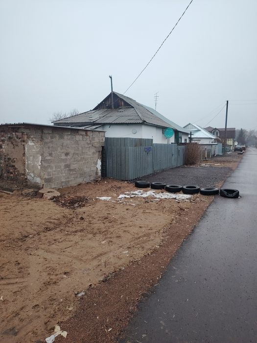 Продаю полдома кирзавод