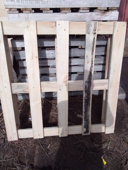 Поддоны 1.10на1.10 доски