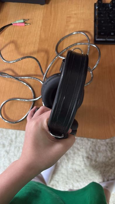 Продам наушники для компьютера