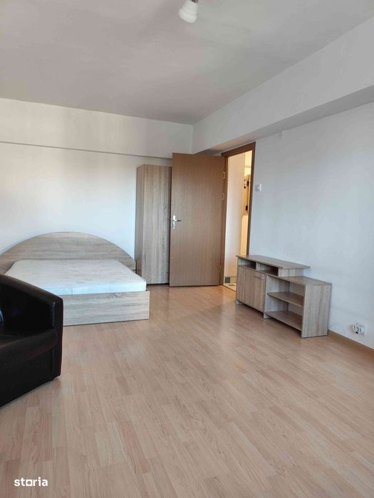 Garsoniera semidecomandata K-uri,  la Rond