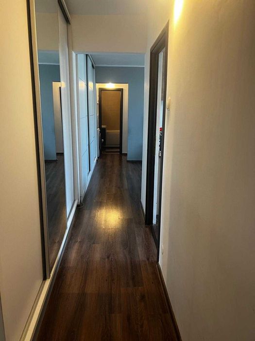 Vand apartament 3 camere zona centrala (langa clinica Lisimed)
