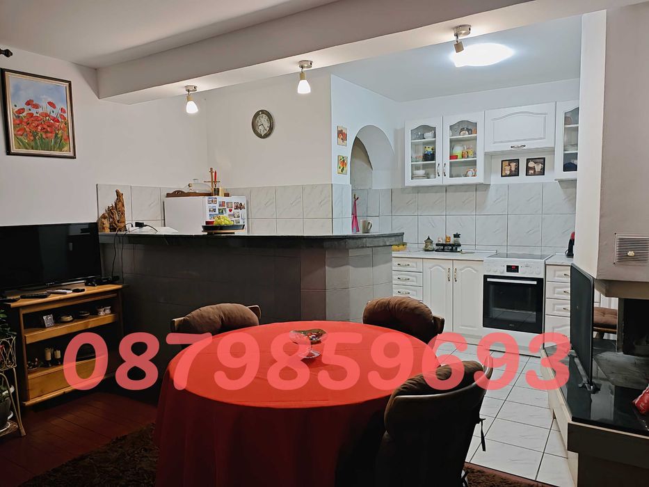 Продава се Къща в София, Център - 360 кв.м за 963 €/кв.м - Снимка #17