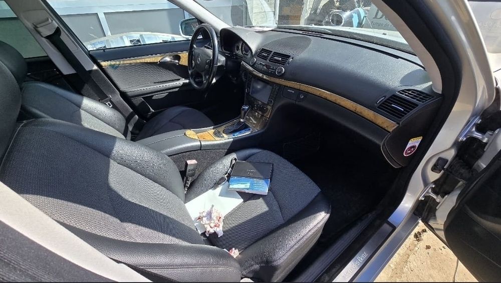 Dezmembrez Mercedes E class W211 facelift 
3.0 v6 diesel 2008