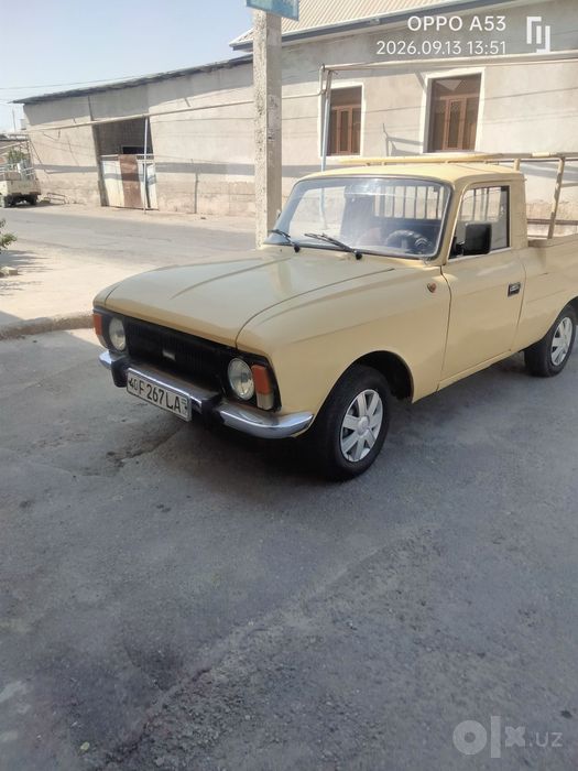 Москивич ИЖ 2715
