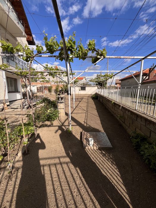 Продава се Къща в Шипка - 200 кв.м за 750 €/кв.м - Снимка #3