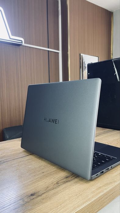 Ноутбук Huawei d14 I3-12/ ssd256gb/8gb