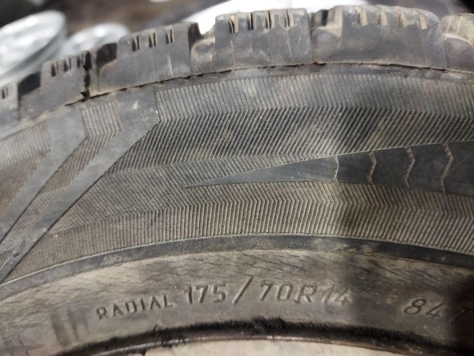 Шины зимние 175/70/14 пара