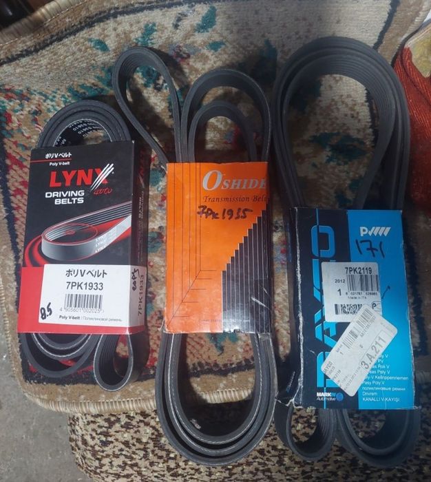 Продам полики камри