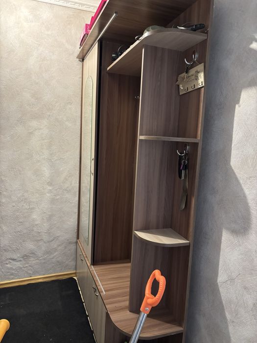 Продаетс прихожка