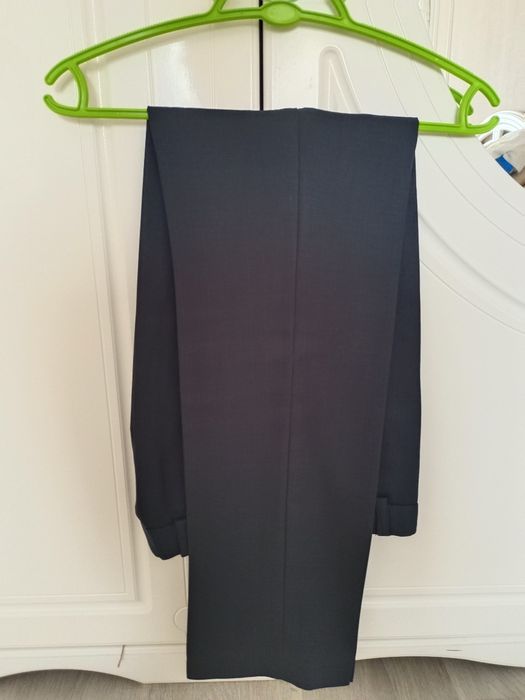 Продам школьные брюки