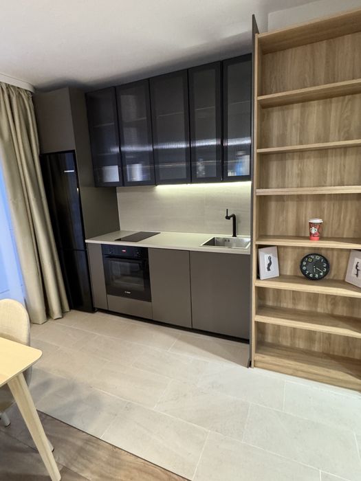 Дава се под наем Двустаен апартамент в София, Дървеница - 75 кв.м за 747.66 € - Снимка #1