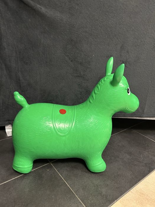 надуваемо магаре, стол