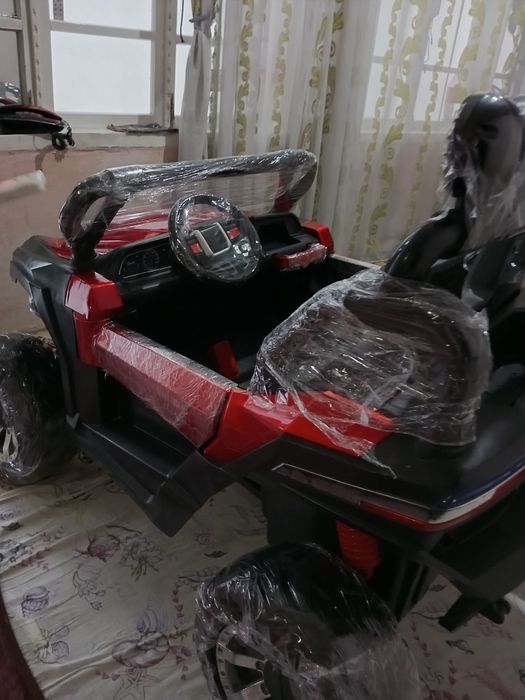 Detskiy mashinka Baggi 4×4