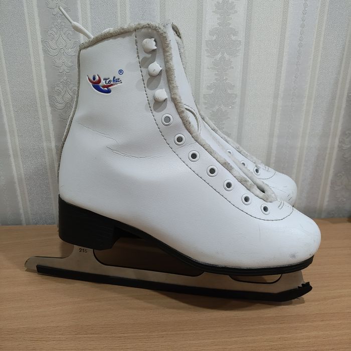 Коньки женские белые 36 размер