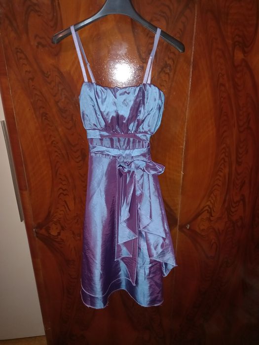 Vand rochie de ocazie