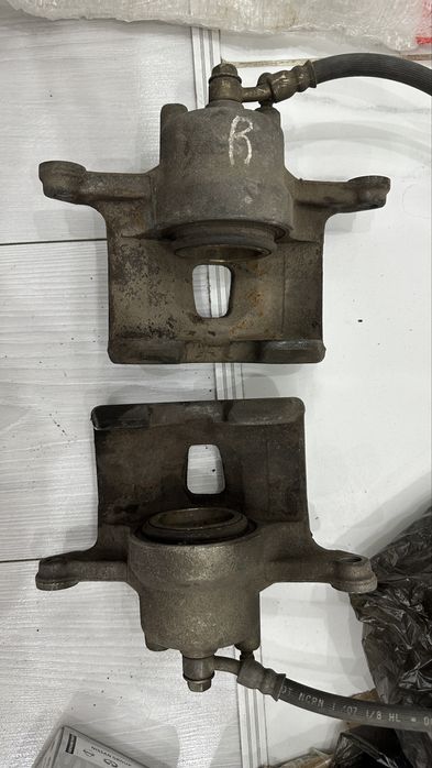 Суппорт, тормозной диск, задний барабан правый, колодки