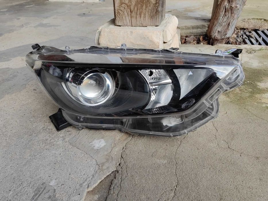 Фар Toyota Yaris десен / Фар Тойота Ярис Оригинален