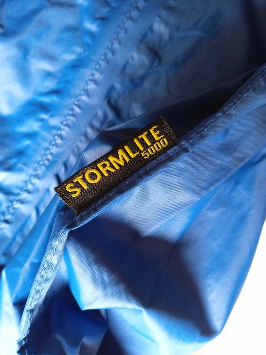 Гащеризон водоустои́чив