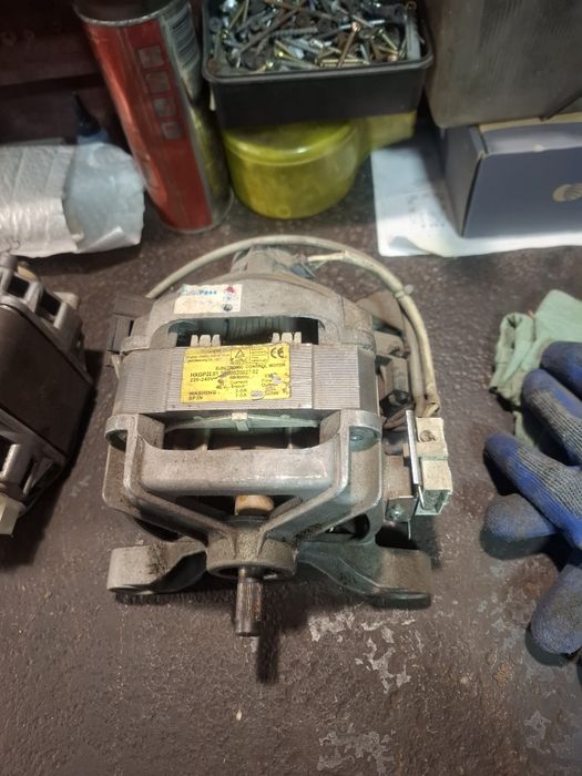 Продам эл двигателя.