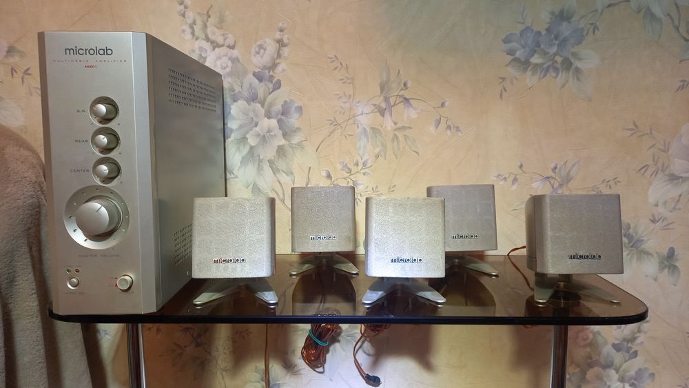 Продам усилитель Микролаб  5'1 сабуфер