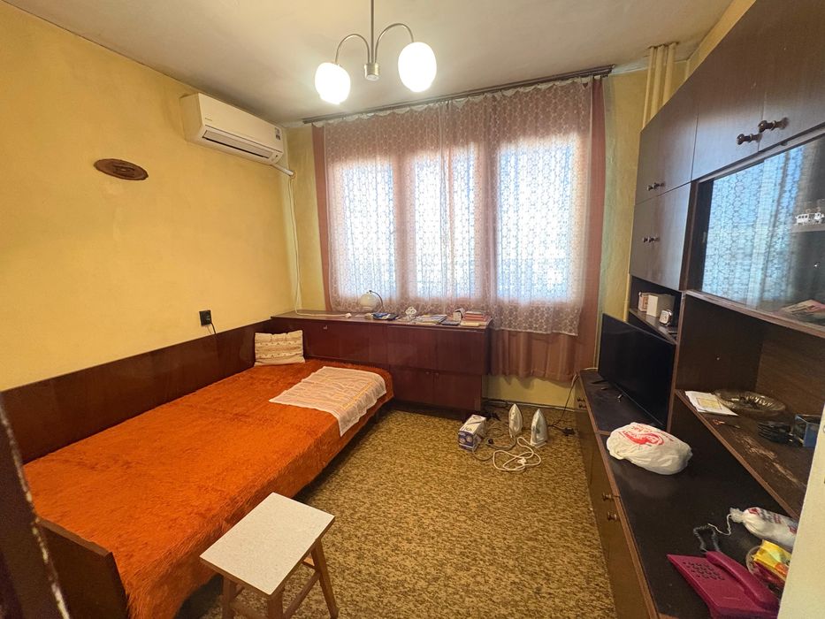 Тристаен Апартамент с Гараж кв. Запад 2