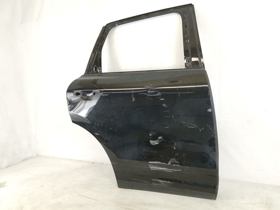 Порше Каен / Porsche Cayenne Оригинална задна дясна врата в добро съст