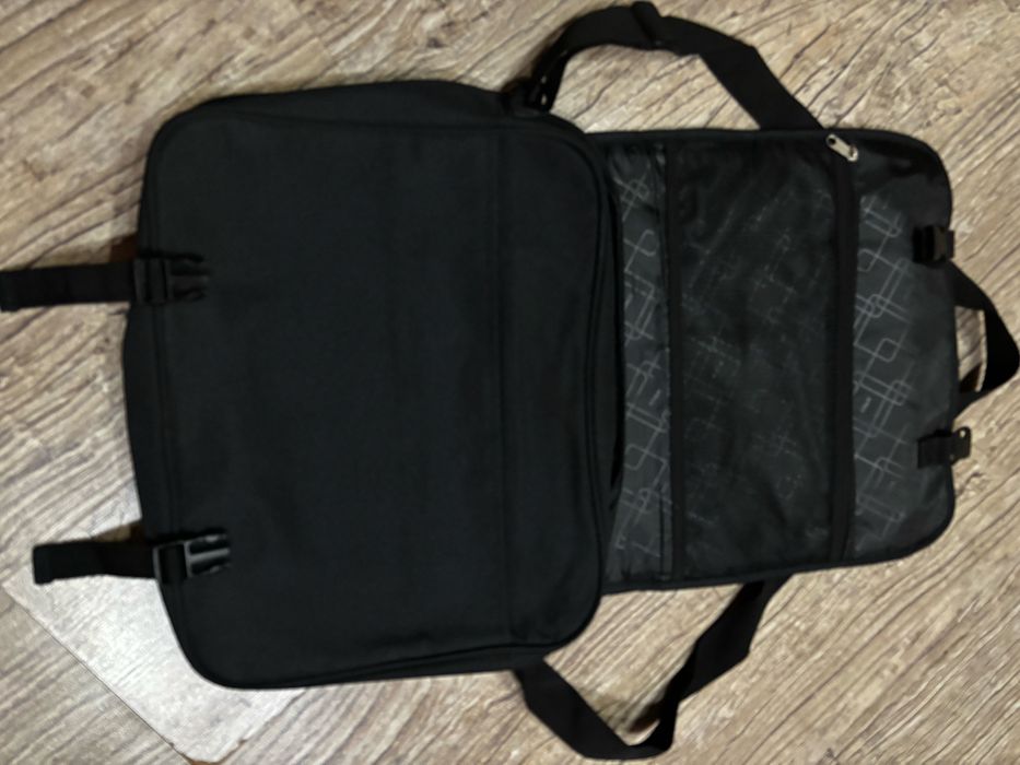 Чанта за лаптоп