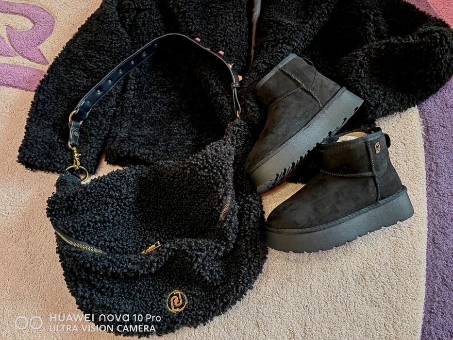 Късо палто и чанта Liu Jo