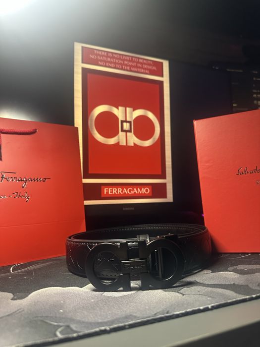 Curea ferragamo neagra