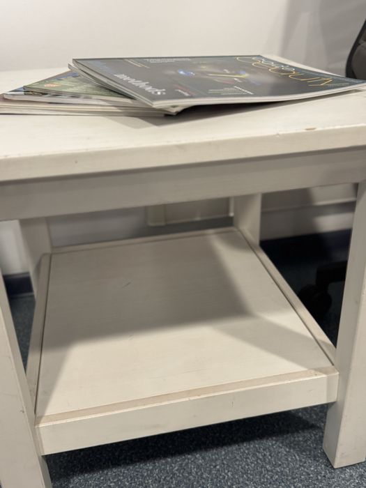 Журнальный столик