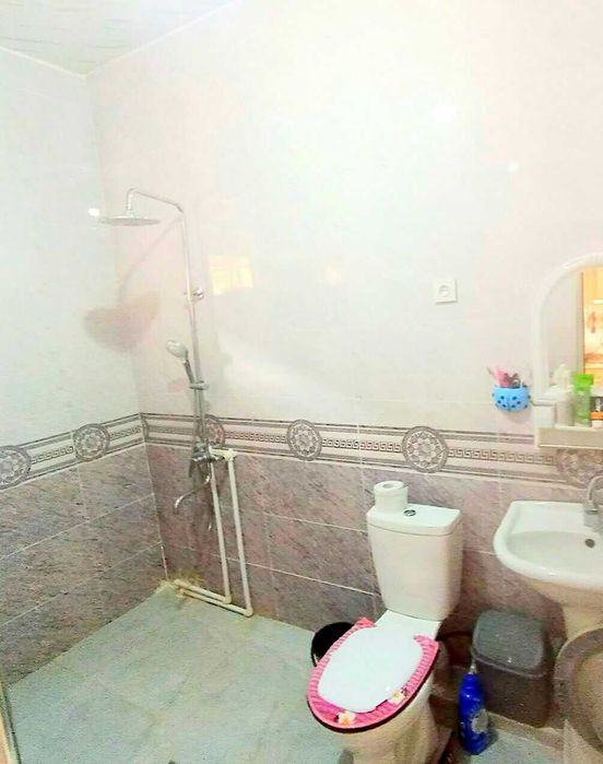 Ховли Уй сотилади 6 хона 4 сотилади Тайер Уй  Чинабад  Кибрай рн