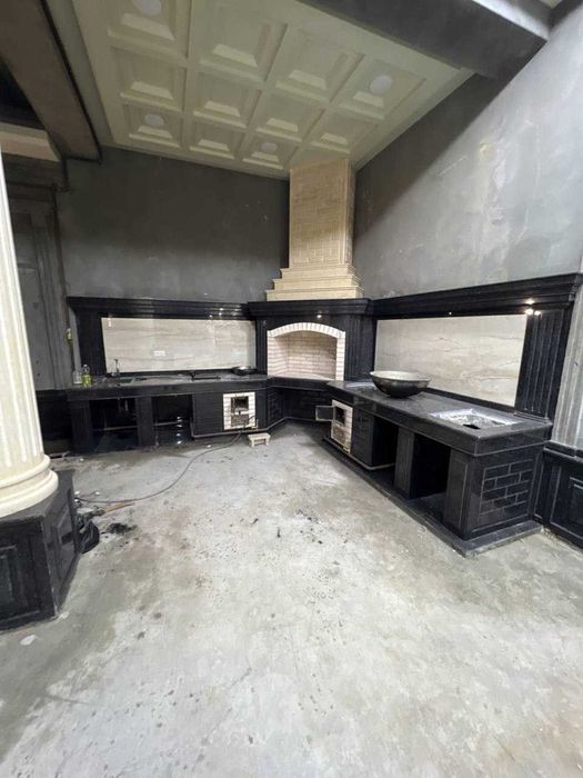 Летние кухня.и Камен печь