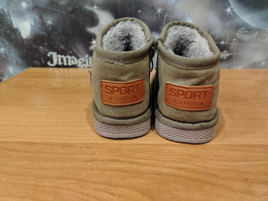 Продам угги детские