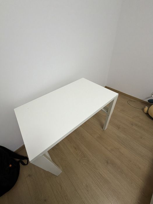 birou alb ikea!