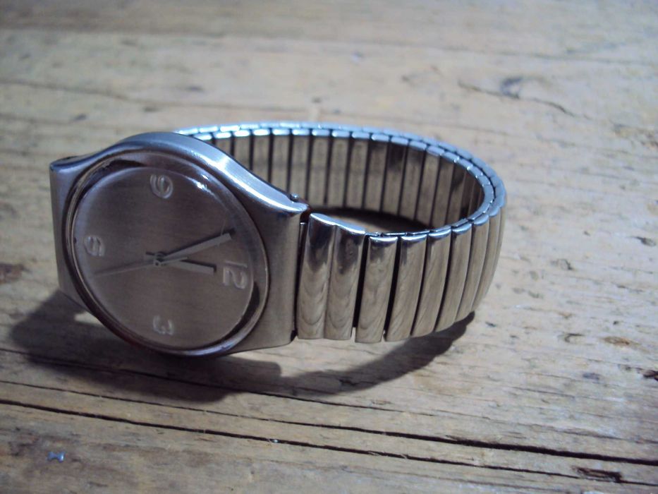 ceas Swatch Swiss Made cadran metalic