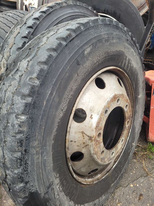 Roti cu 8 gauri 10r22.5, 275/70r22,5 pentru remorci si camioane