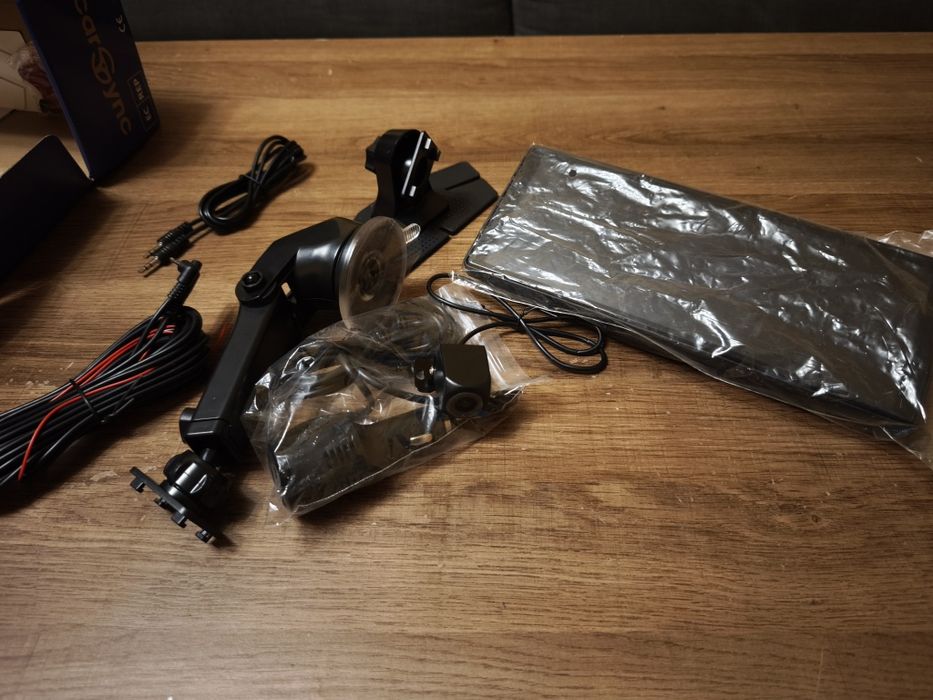 Tabletă navigație universală+ cameră înregistrare trafic & marșarier