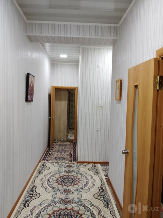 Вадникда квартира сотилади. Ремонтлари яхши. Хамма эихозлари билан