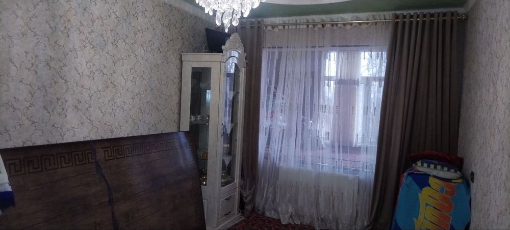 Продаётся 2-х комнатная квартира в Чирчике