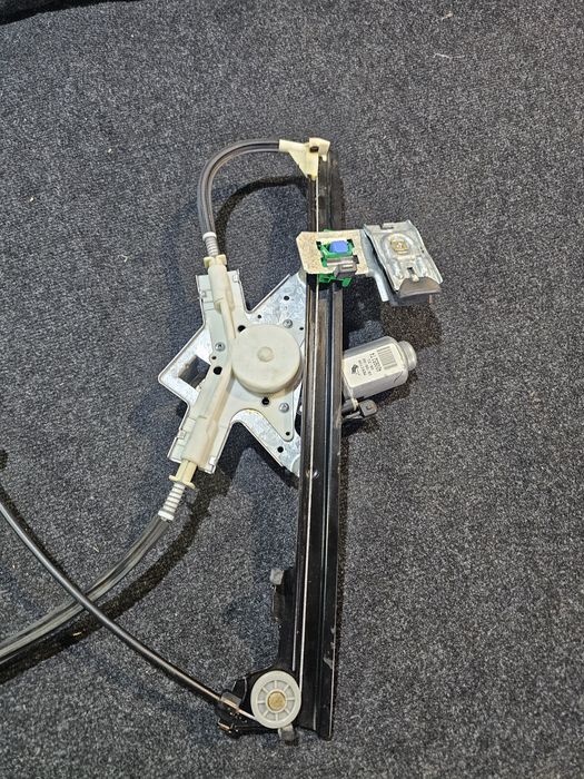 Macara electrica stanga fata Seat Ibiza / Cordoba 6K noua originala