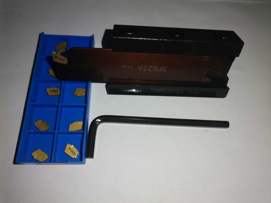 Cutit de strung 20x20 pentru debitare